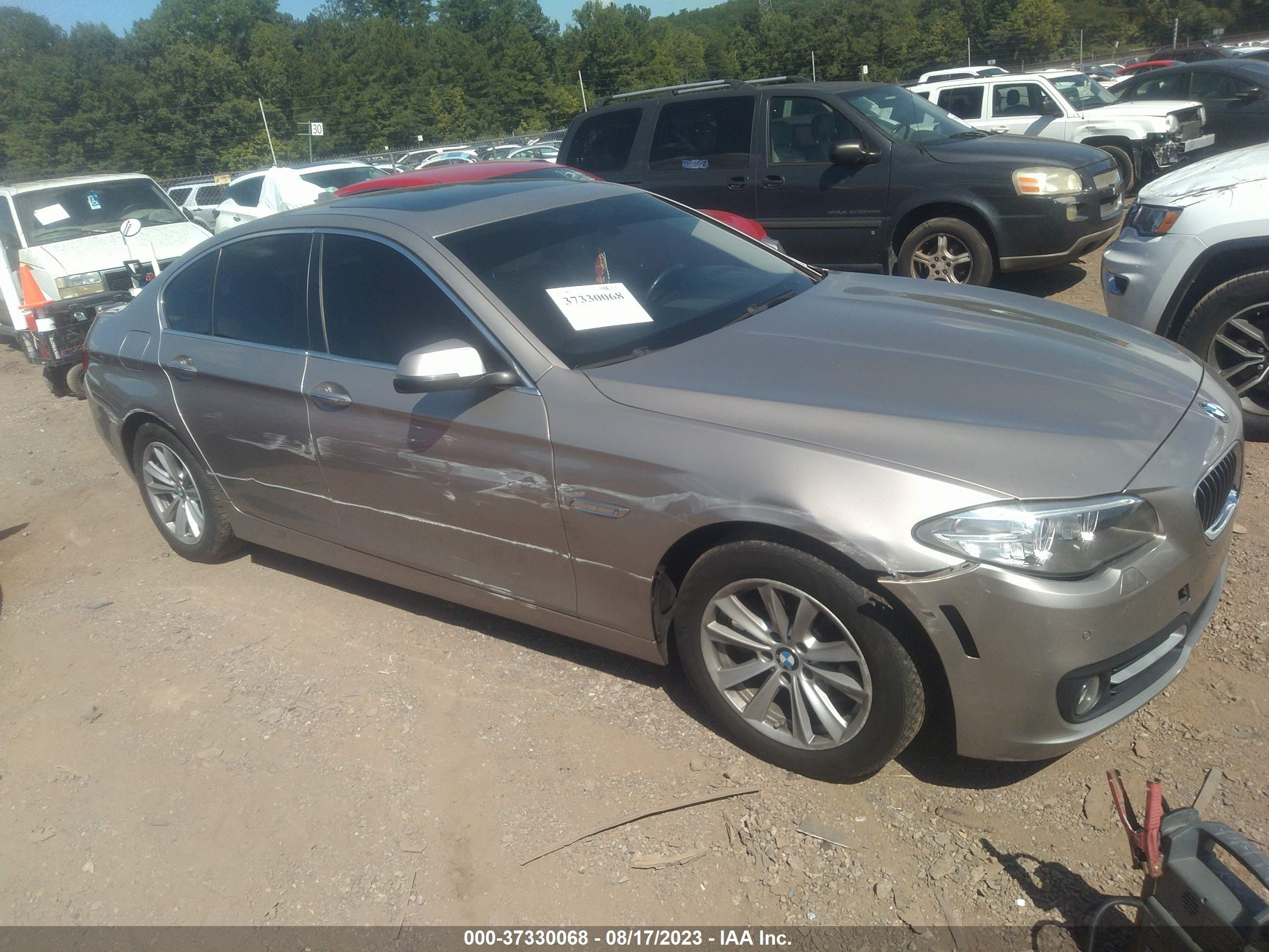 WBA5A5C59FD518954  bmw 5er 2015 IMG 0