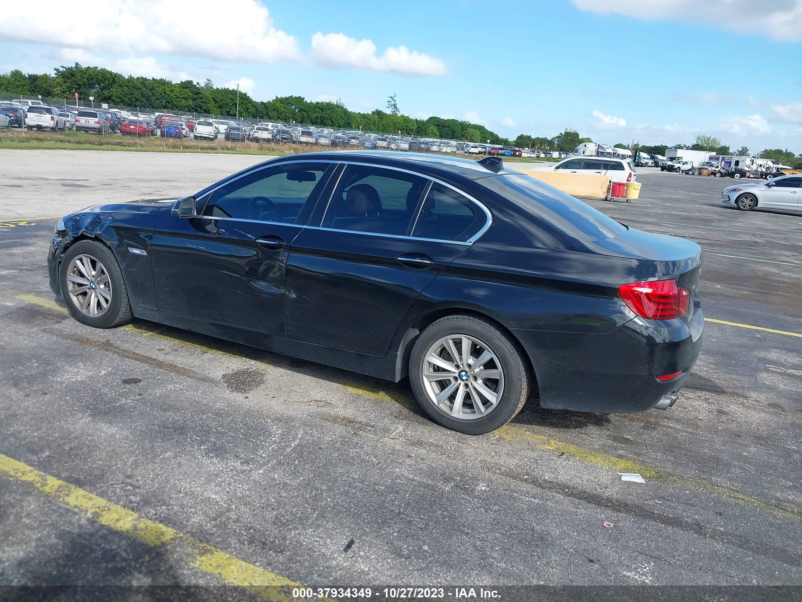 WBA5A7C53FD624439  bmw 5er 2015 IMG 2