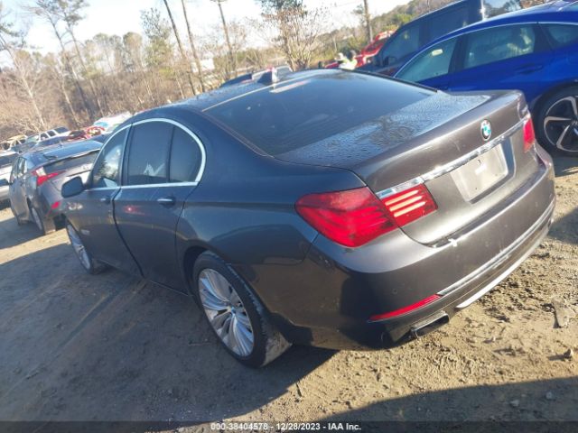 WBAYA6C55FGK16319  bmw 740i 2015 IMG 2