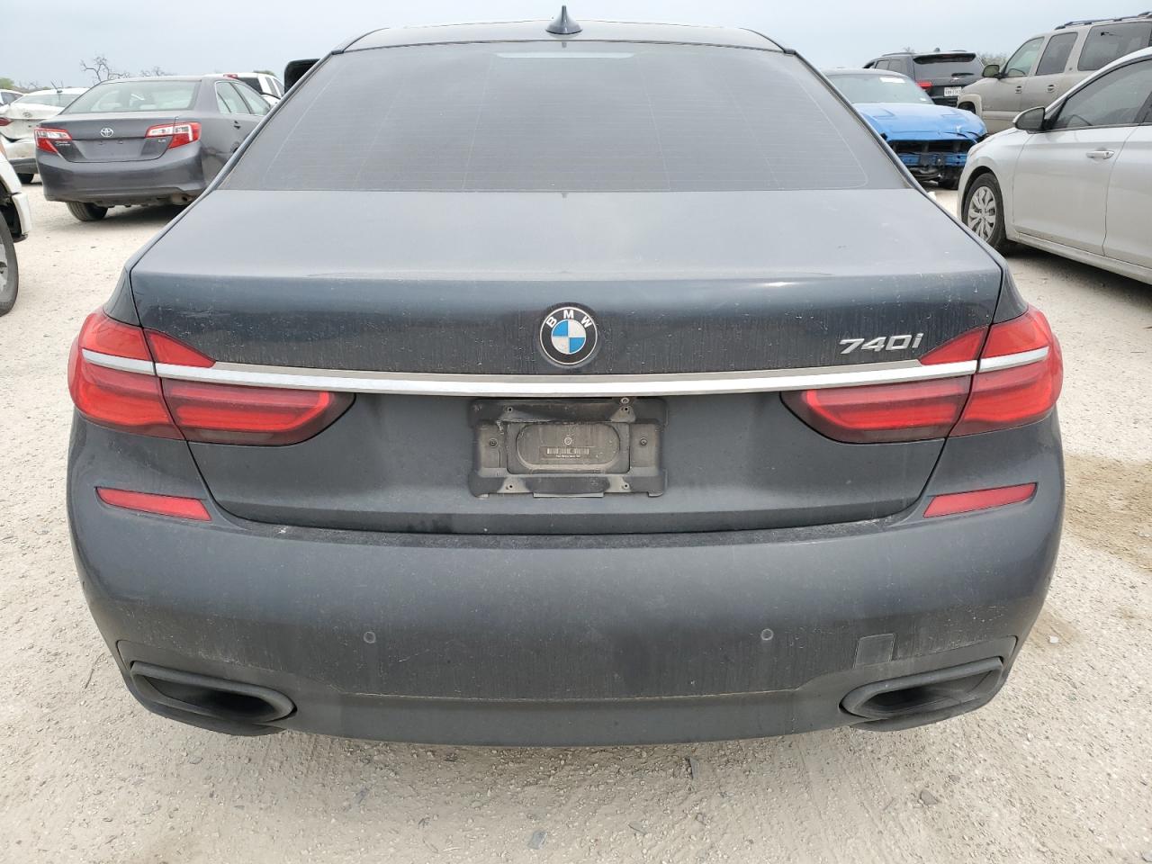 WBA7E2C57GG547901  bmw 7 series 2016 IMG 5