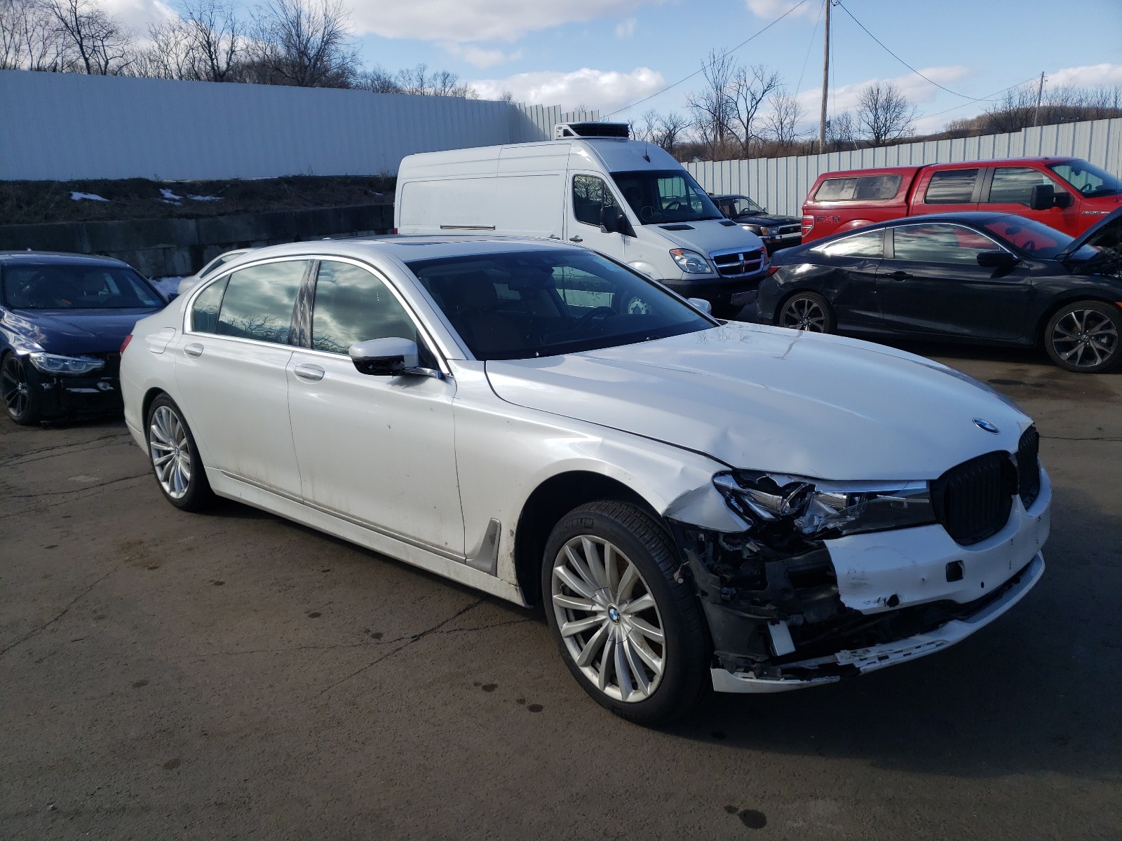 WBA7E4C38HGV23358  bmw 7 series 2018 IMG 0