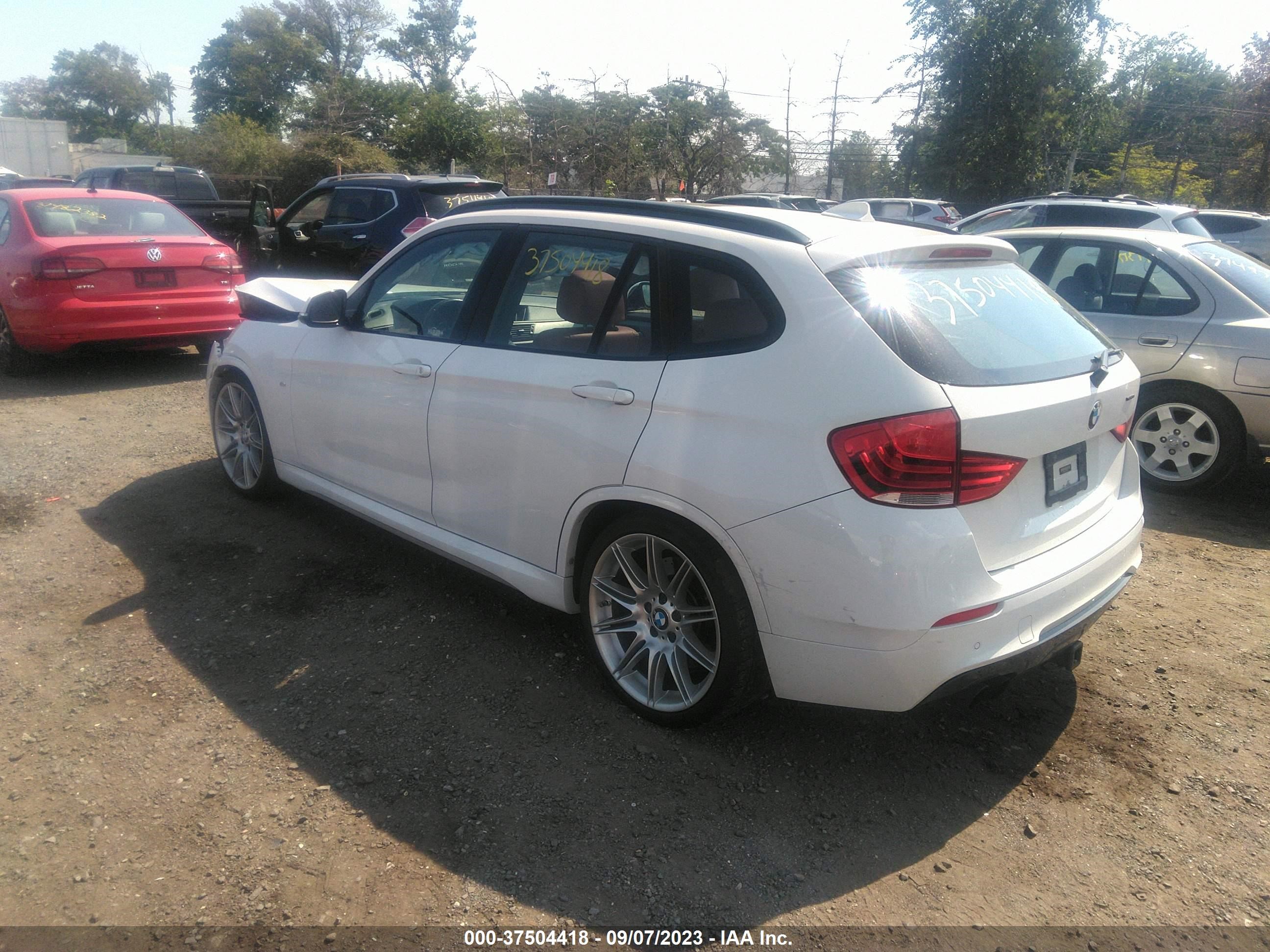 WBAVM5C52EVV92250  bmw x1 2014 IMG 2