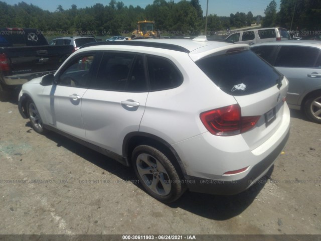 WBAVM1C58FV318268  bmw x1 2015 IMG 2