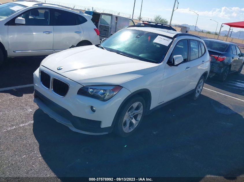 WBAVM1C5XFV318465  bmw x1 2015 IMG 1