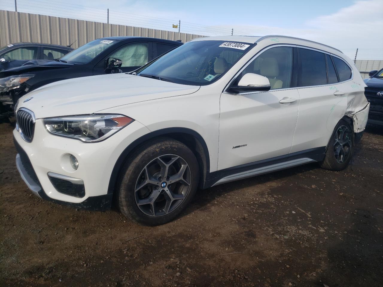 WBXHT3C30H5F71915  bmw x1 2016 IMG 0