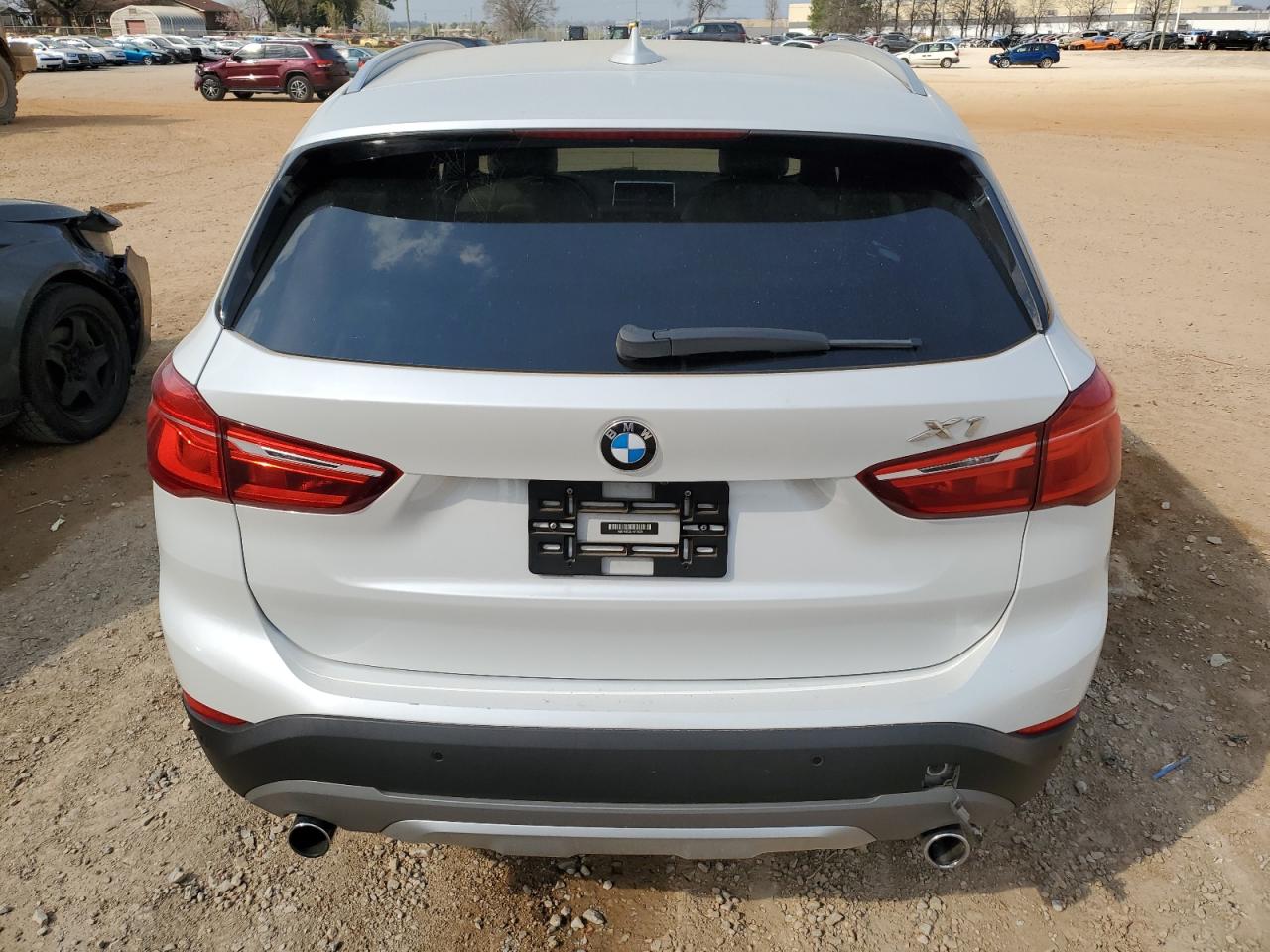 WBXHT3C36H5F74026  bmw x1 2017 IMG 5