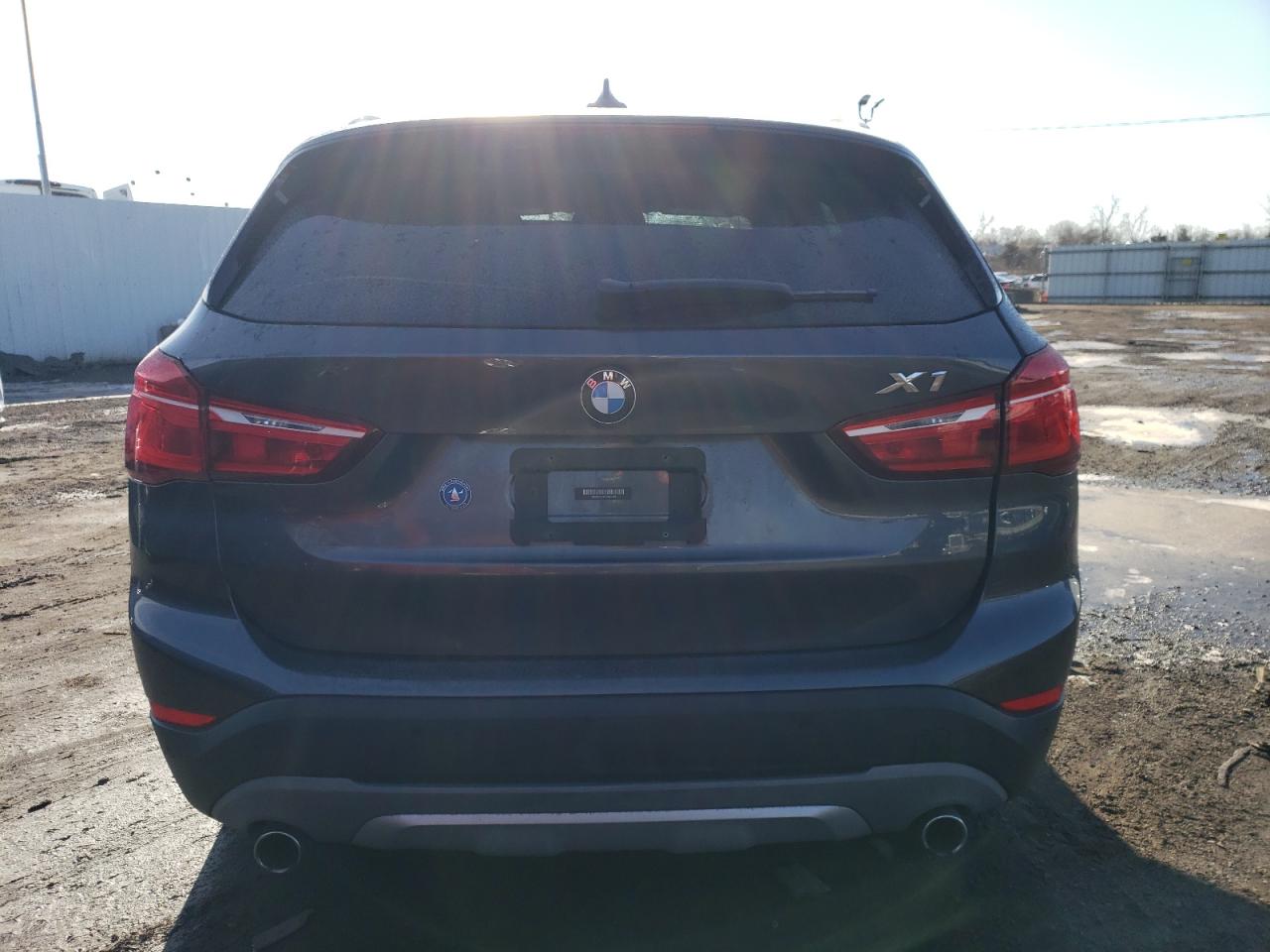 WBXHT3C34J5K25398  bmw x1 2018 IMG 5