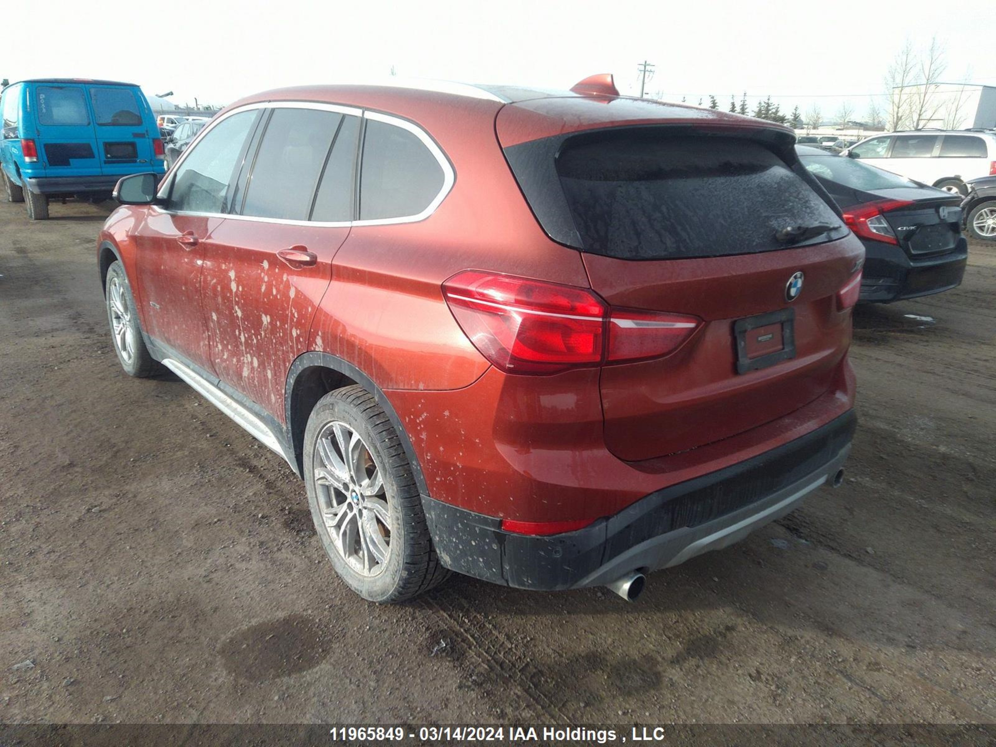 WBXHT3C37J5F92539  bmw x1 2018 IMG 2