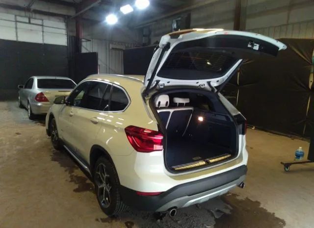 WBXHU7C36J5H39115  bmw x1 2018 IMG 2