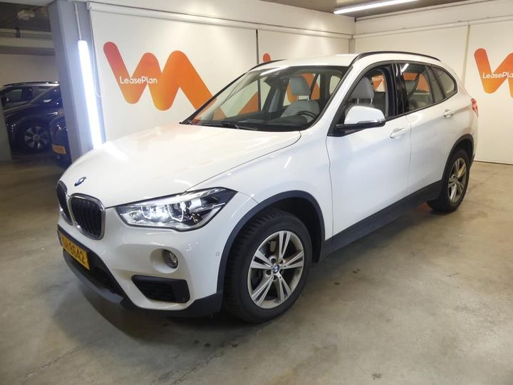 WBAHT910503E98675  bmw x1 2018 IMG 0