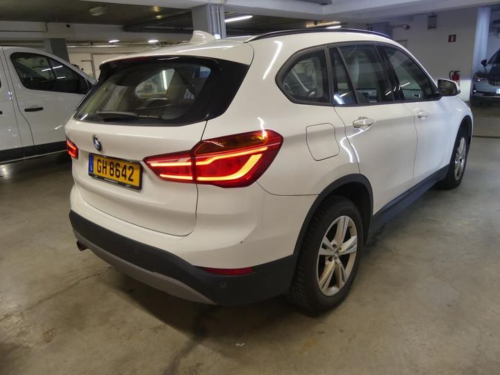 WBAHT910503E98675  bmw x1 2018 IMG 2