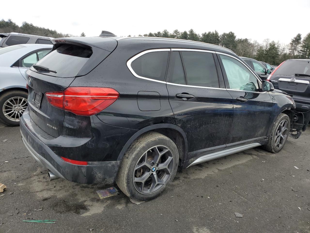 WBXHT3C30J5L32075  bmw x1 2018 IMG 2