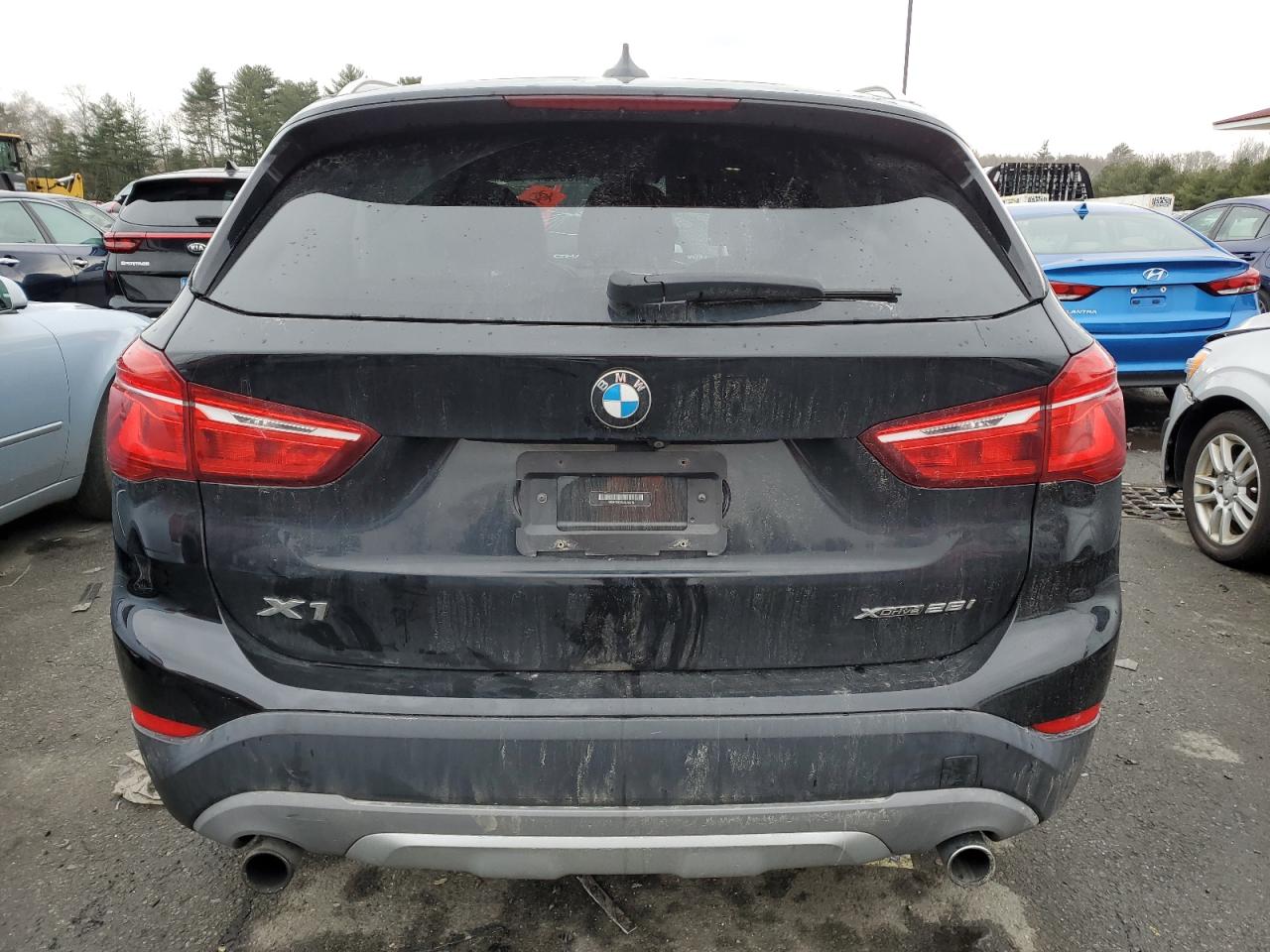 WBXHT3C30J5L32075  bmw x1 2018 IMG 5