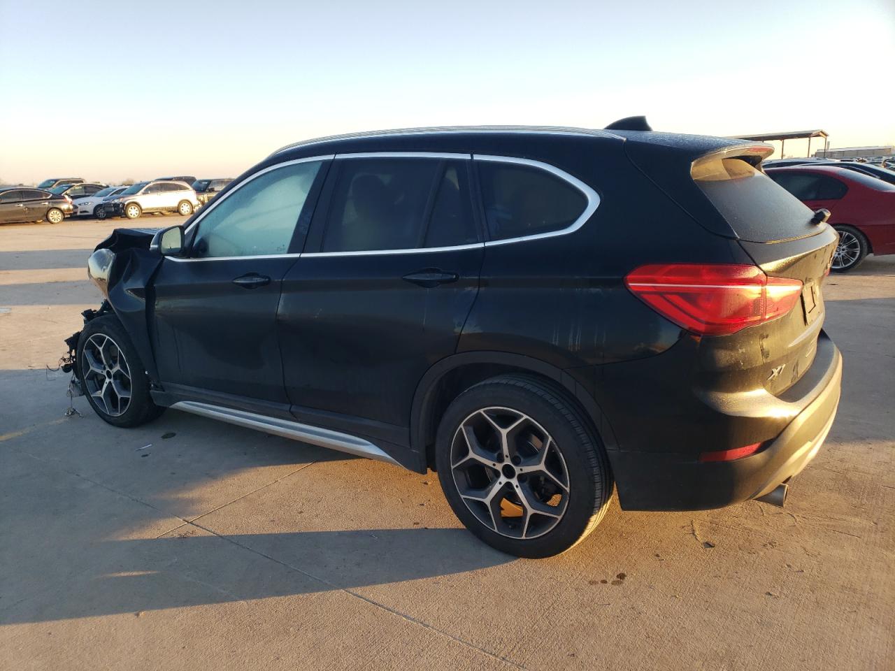 WBXHU7C32J5L05867  bmw x1 2018 IMG 1