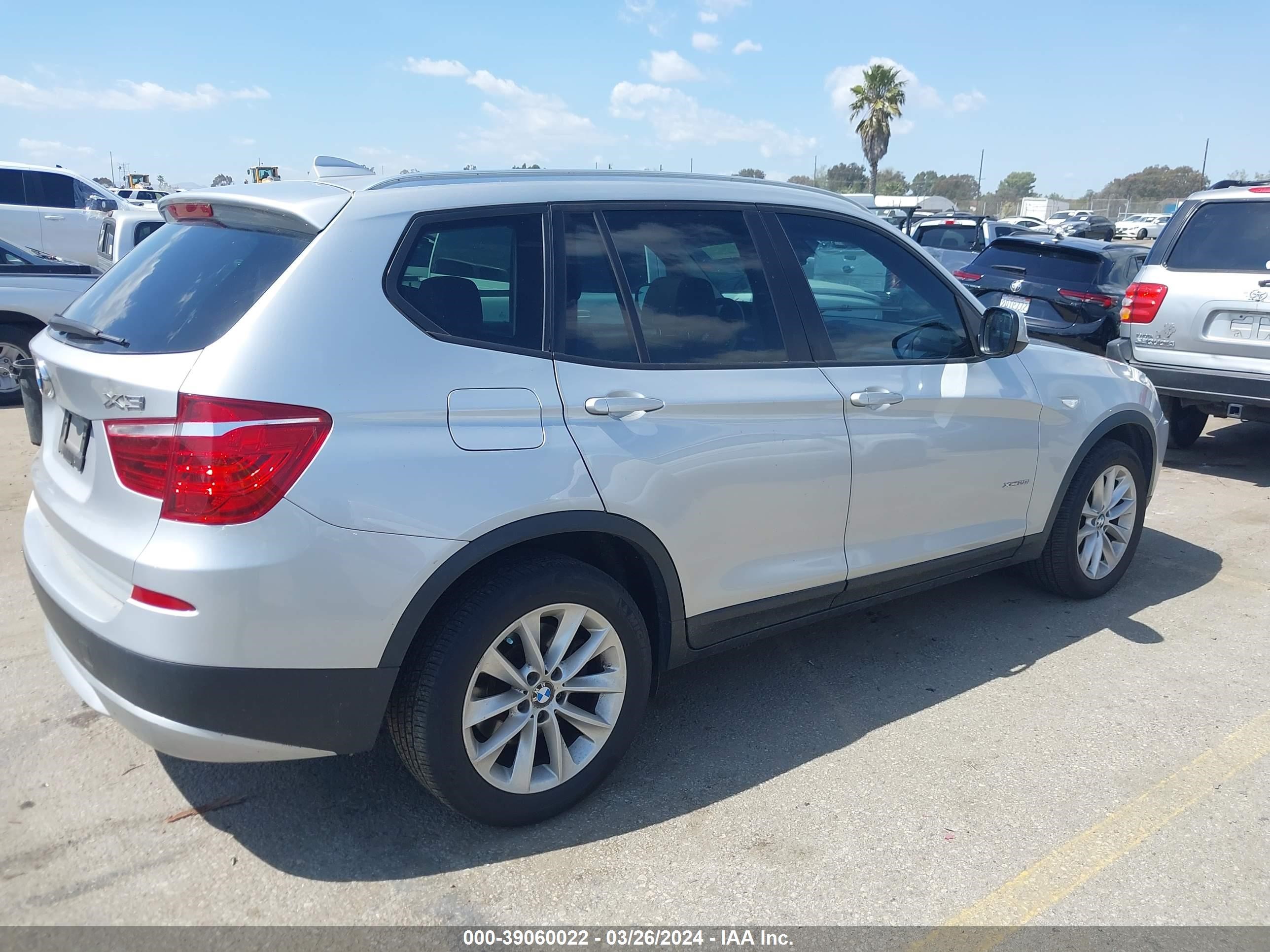 5UXWX9C52D0A16614  bmw x3 2012 IMG 3