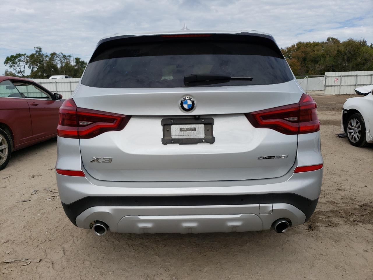 5UXTR7C5XKLF29140  bmw x3 2019 IMG 5