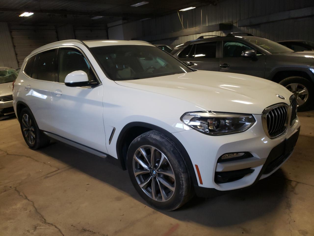 5UXTR9C54JLD74711  bmw x3 2018 IMG 3