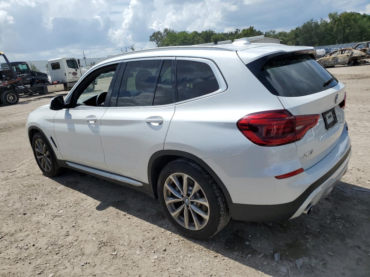 5UXTR7C55KLF35881  bmw x3 2019 IMG 1