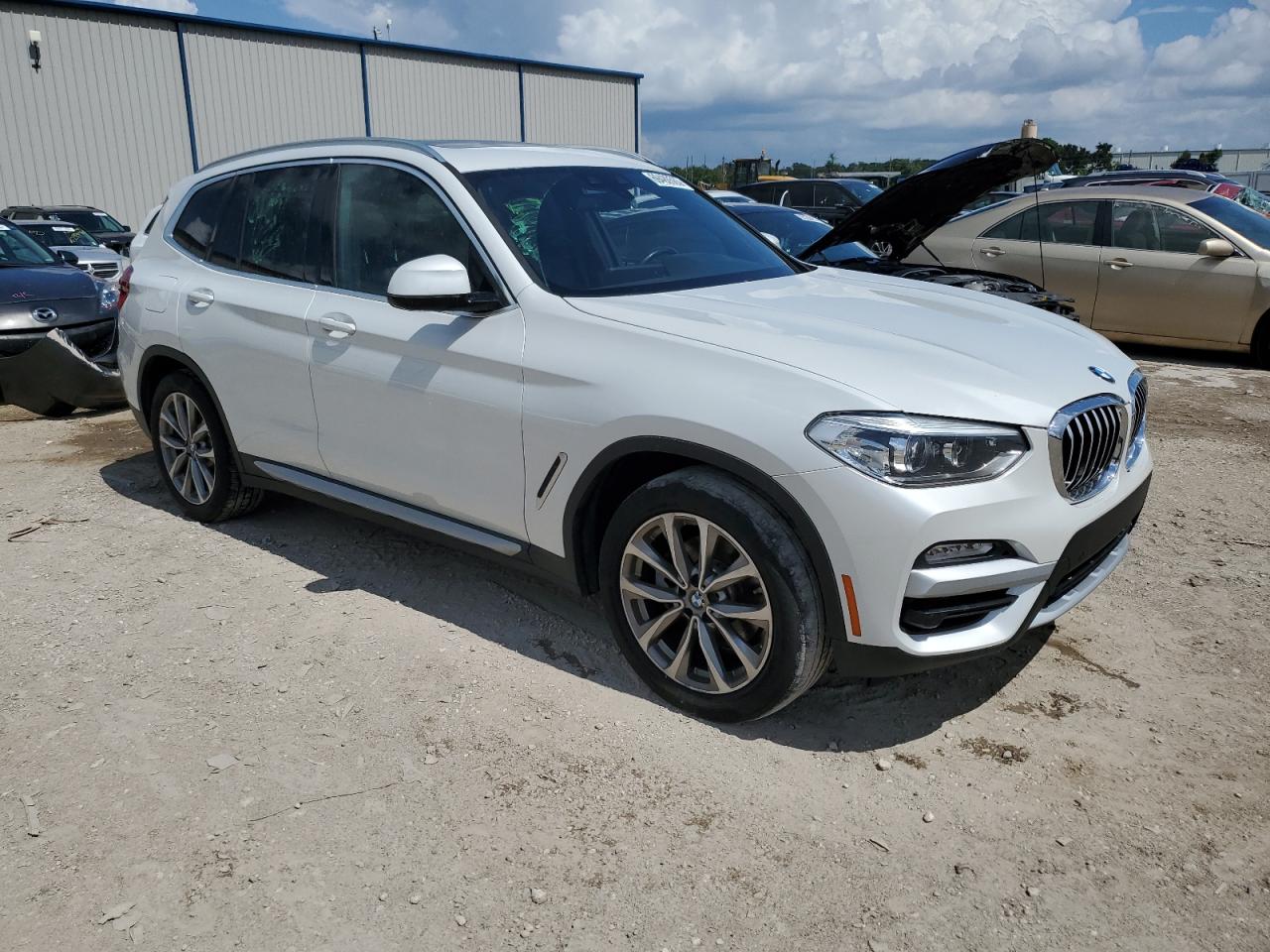 5UXTR7C55KLF35881  bmw x3 2019 IMG 3