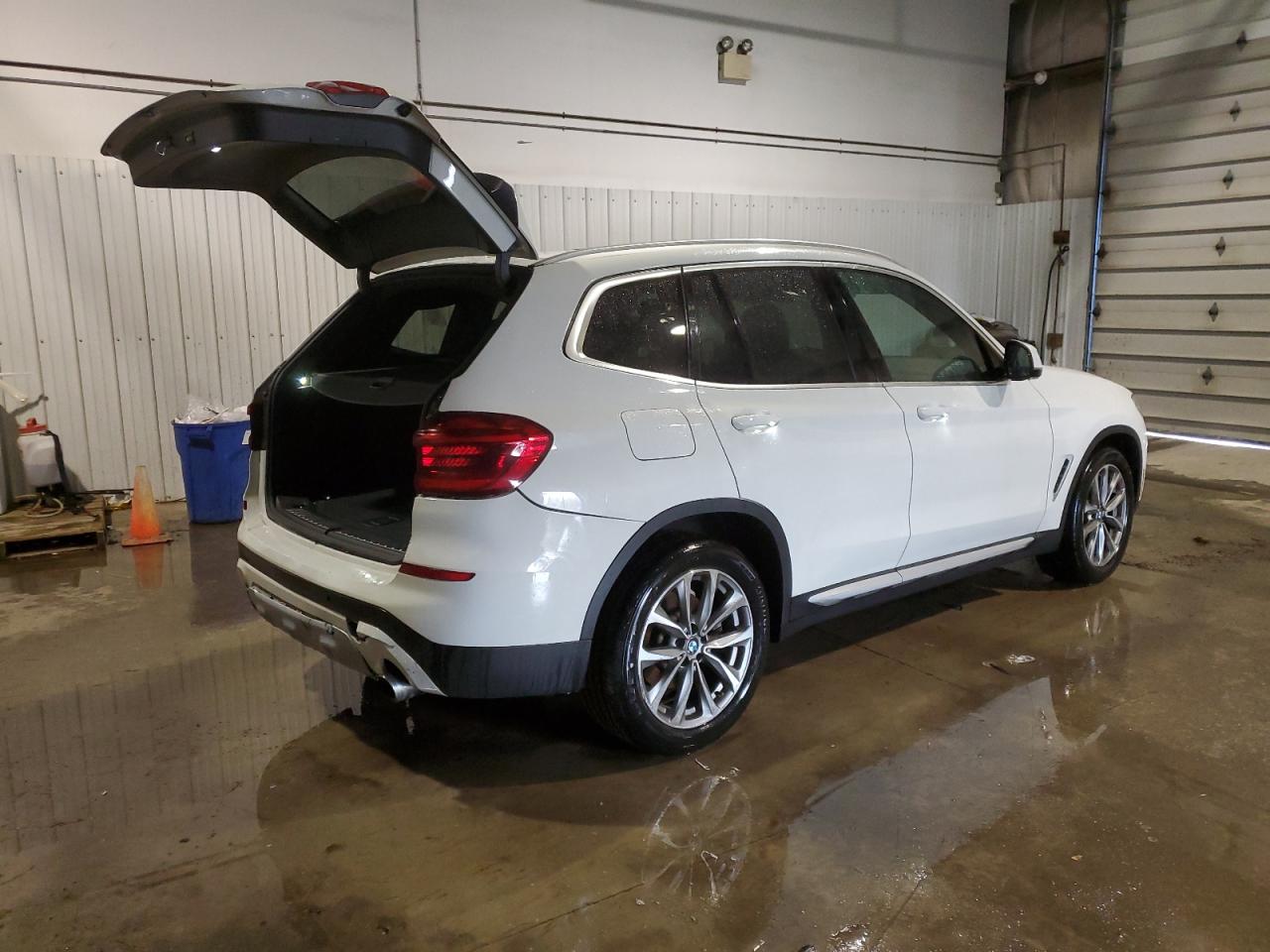 5UXTR9C52KLR09100  bmw x3 2019 IMG 2