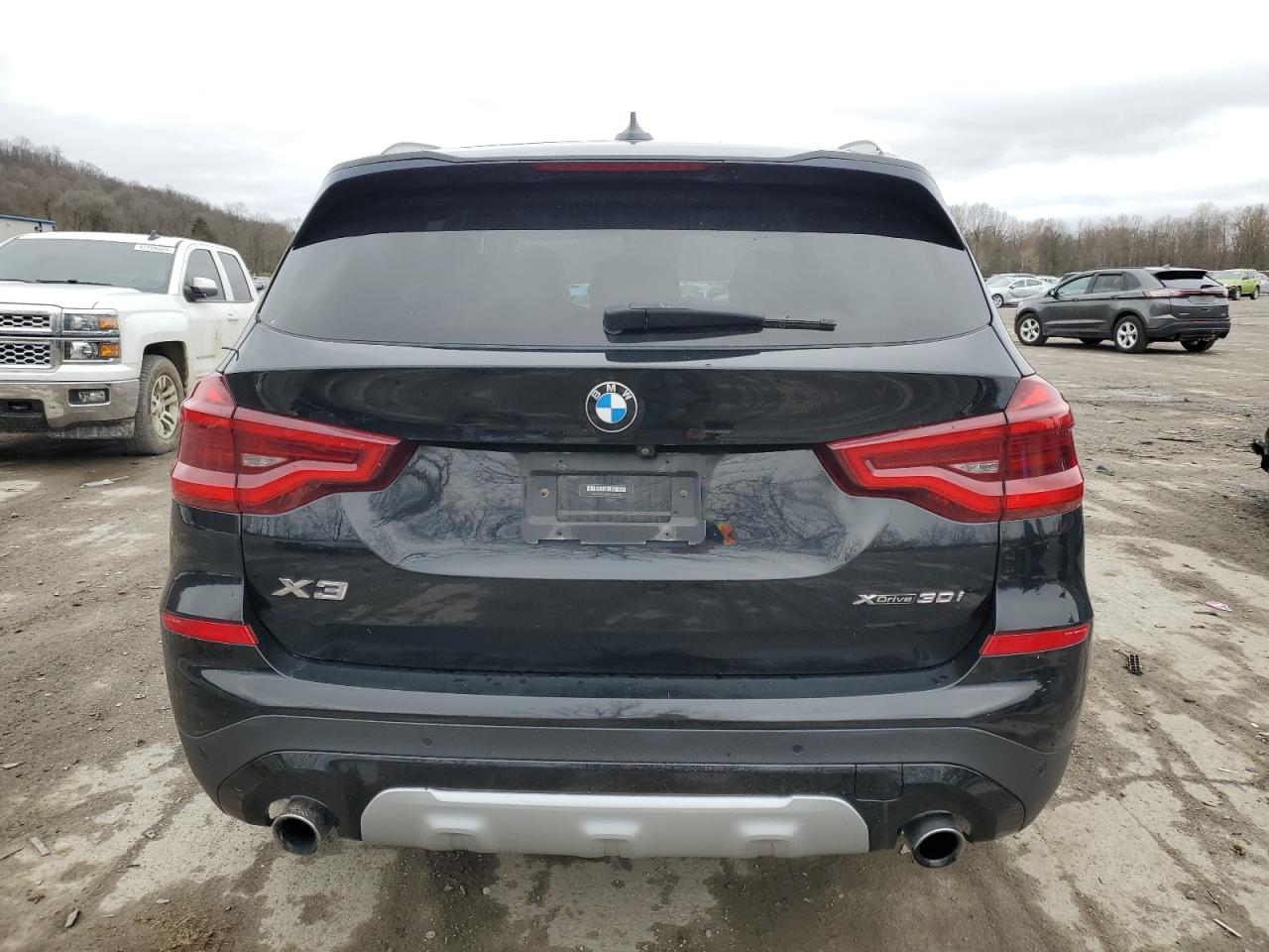 5UXTR9C5XKLP95511  bmw x3 2019 IMG 5