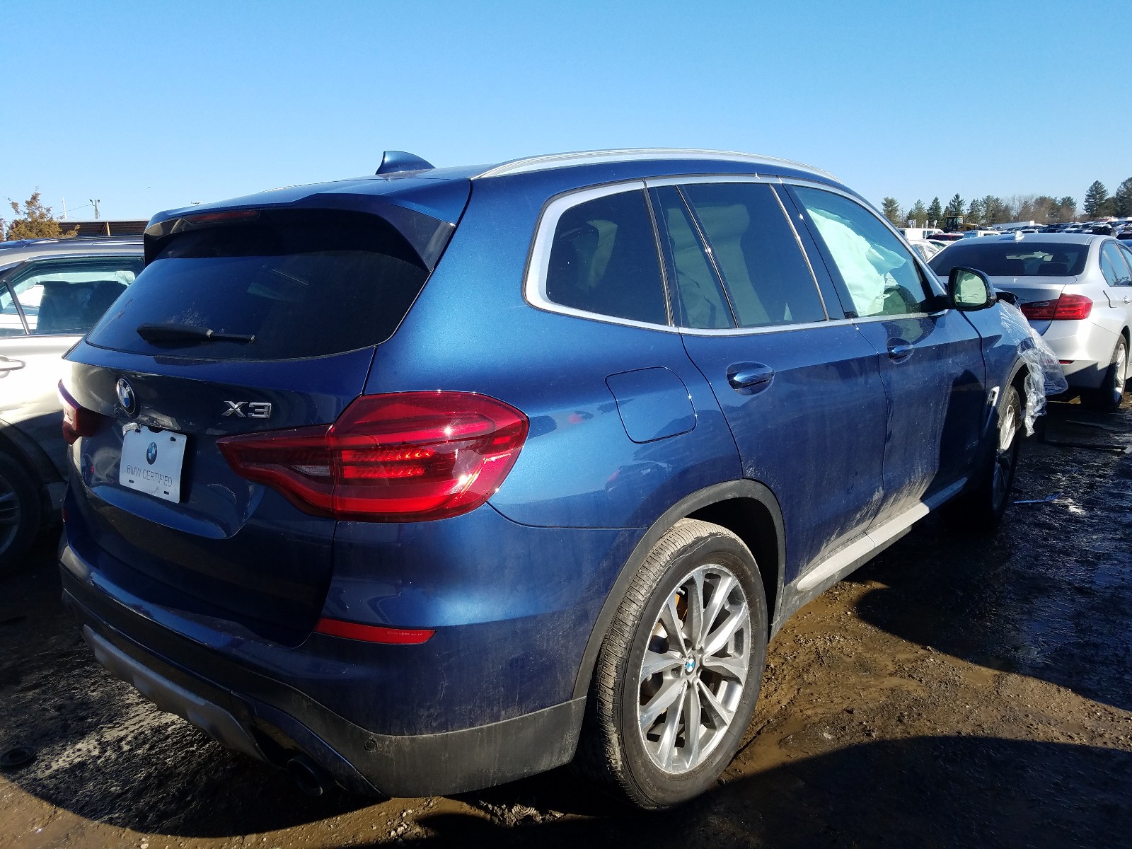 5UXTR9C58JLD63257  bmw x3 xdrive3 2018 IMG 3