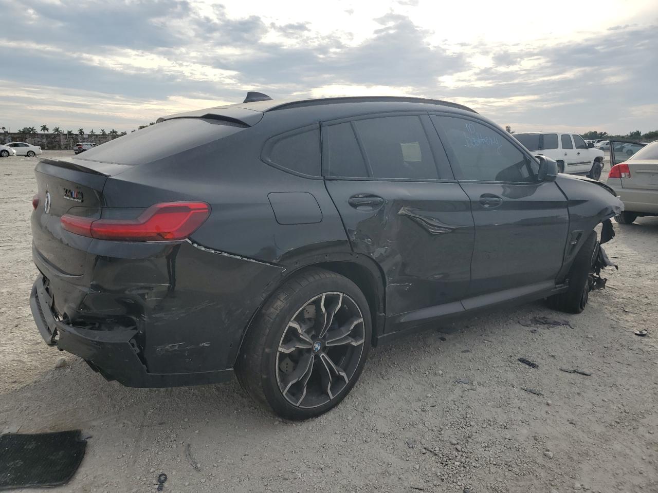 5YMUJ0C08M9G61703  bmw x4 m 2021 IMG 2