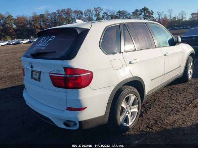 5UXZV4C55BL411952  bmw x5 2011 IMG 3