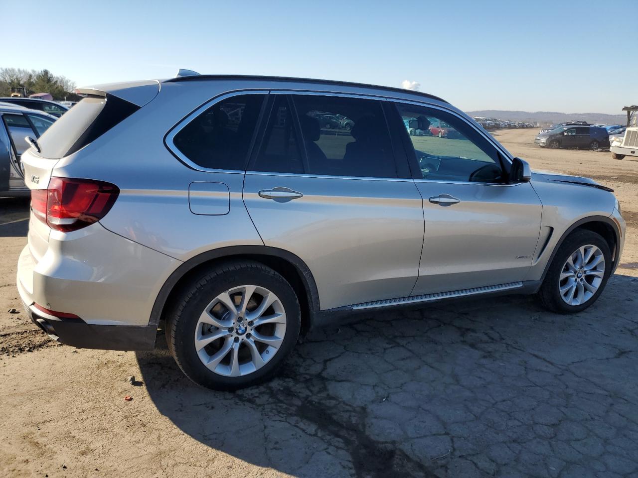 5UXKR0C50G0P22700  bmw x5 2016 IMG 2