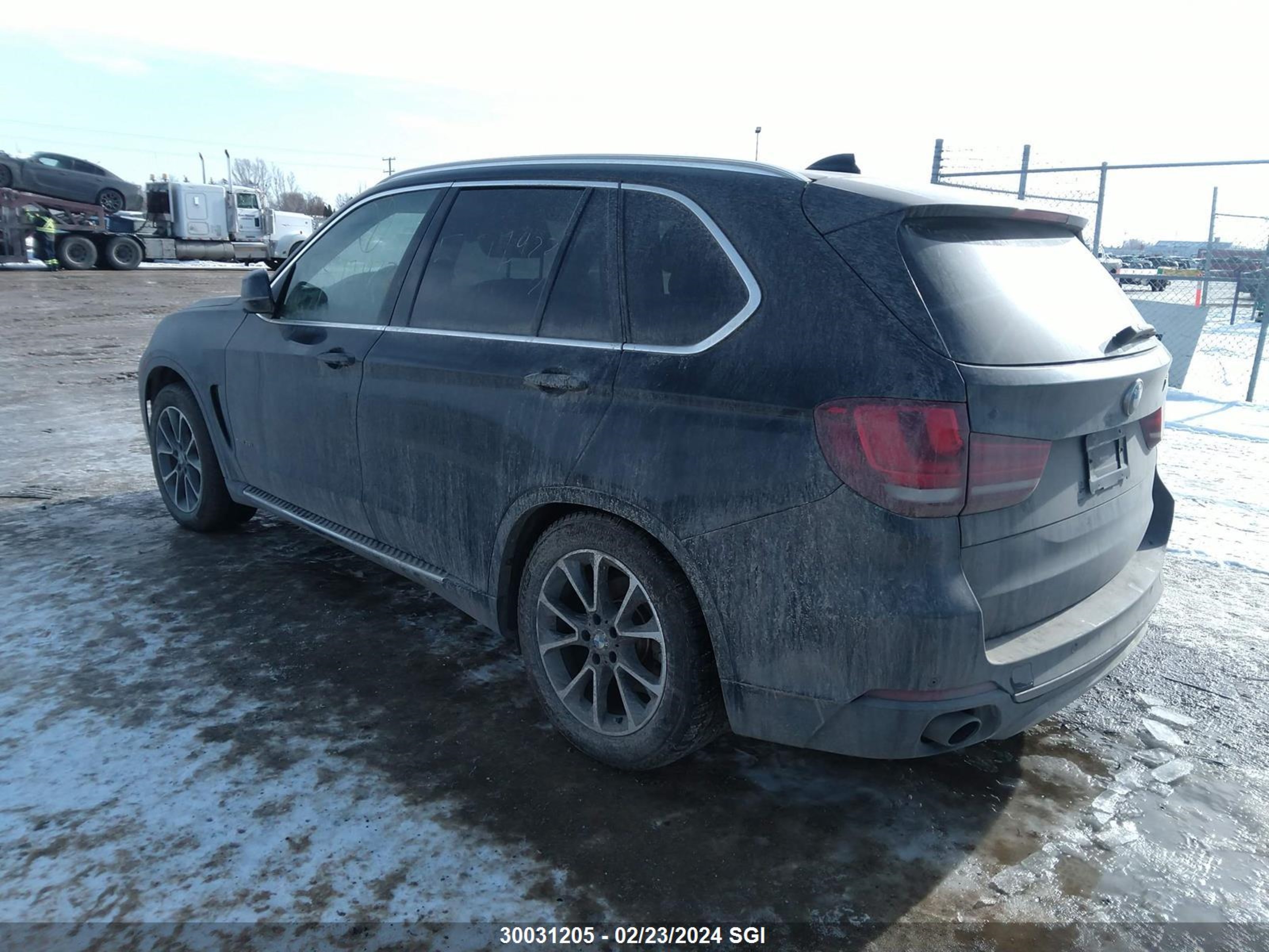 5UXKR0C54F0P16865  bmw x5 2015 IMG 2