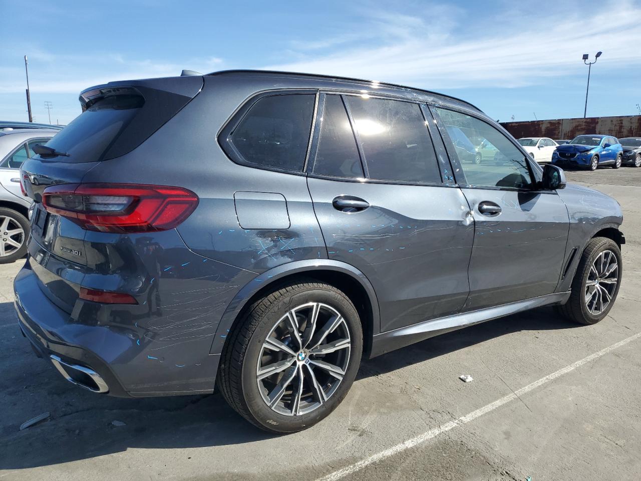 5UXCR6C57KLL02415  bmw x5 2019 IMG 2