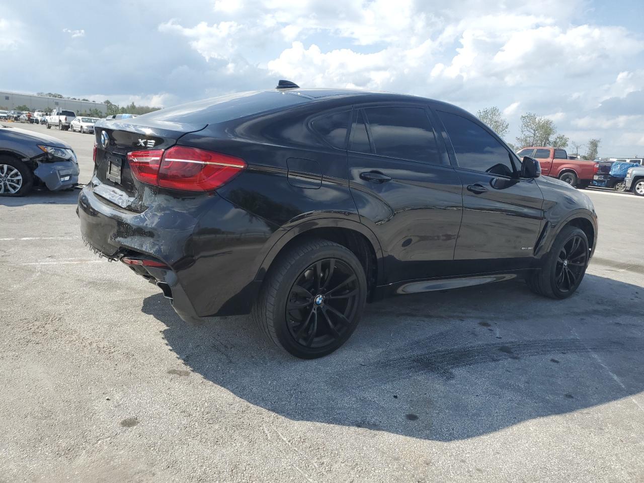 5UXKU0C37H0G69074  bmw x6 2017 IMG 2