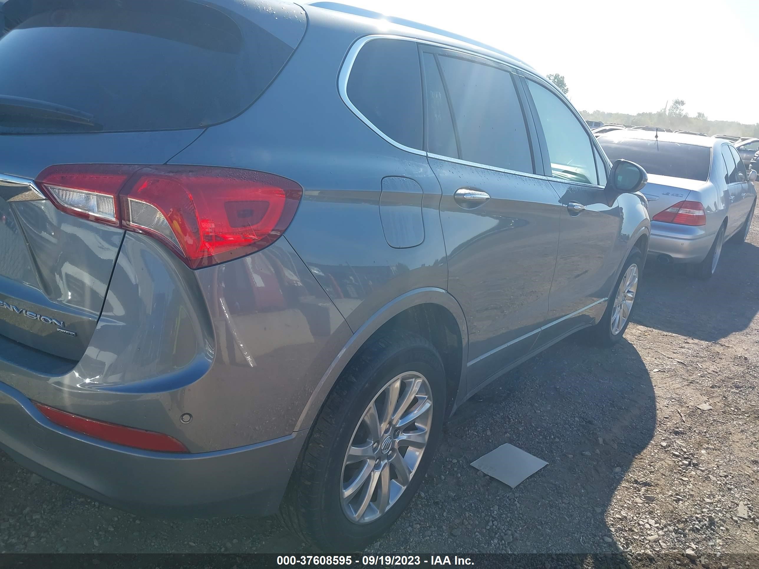 LRBFX2SA5LD178179  buick envision 2020 IMG 3