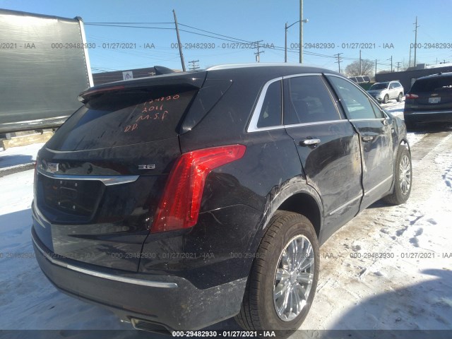 1GYKNDRS1HZ212011  cadillac xt5 2017 IMG 3