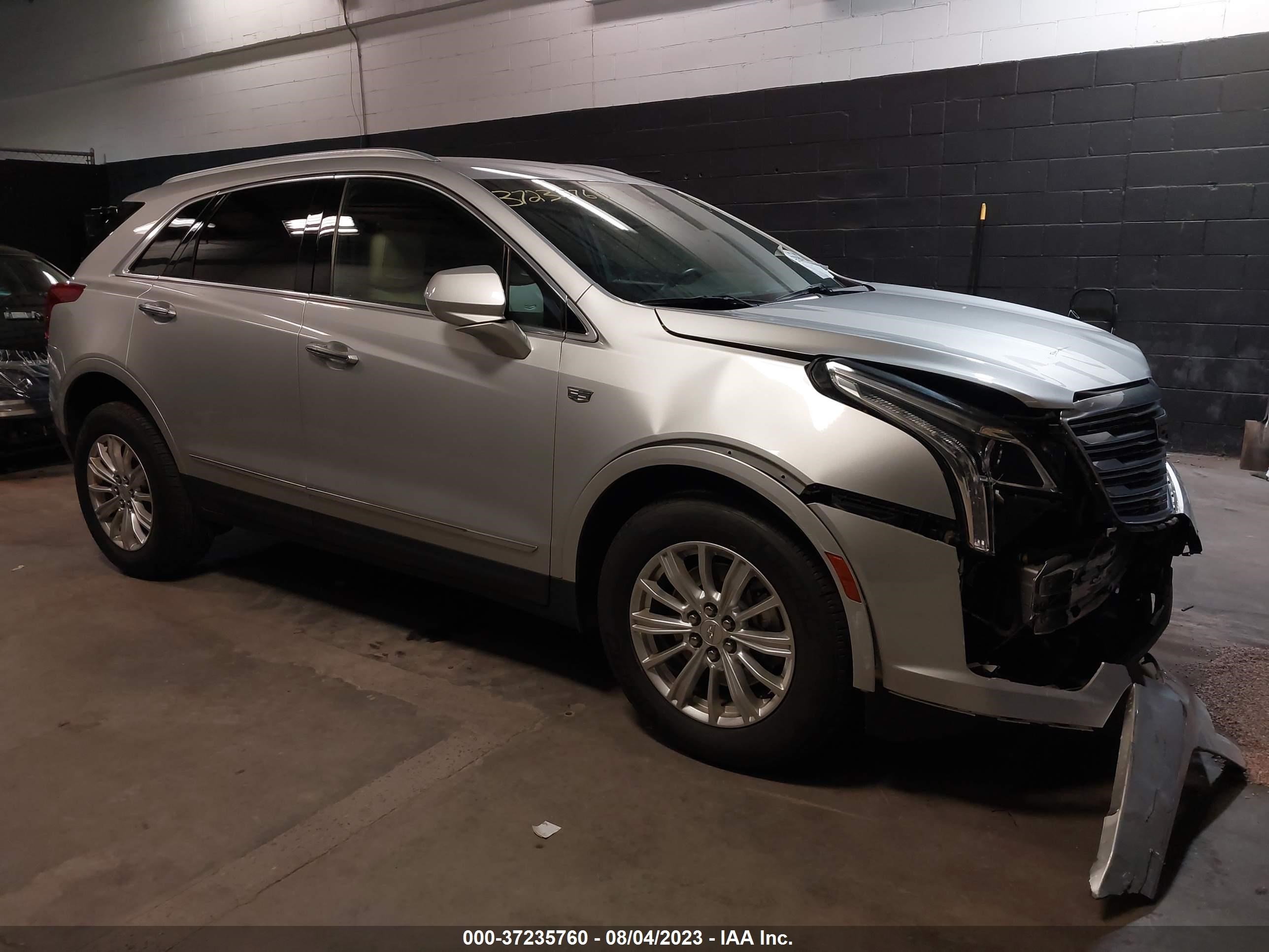 1GYKNARS6JZ114631  cadillac xt5 2018 IMG 0