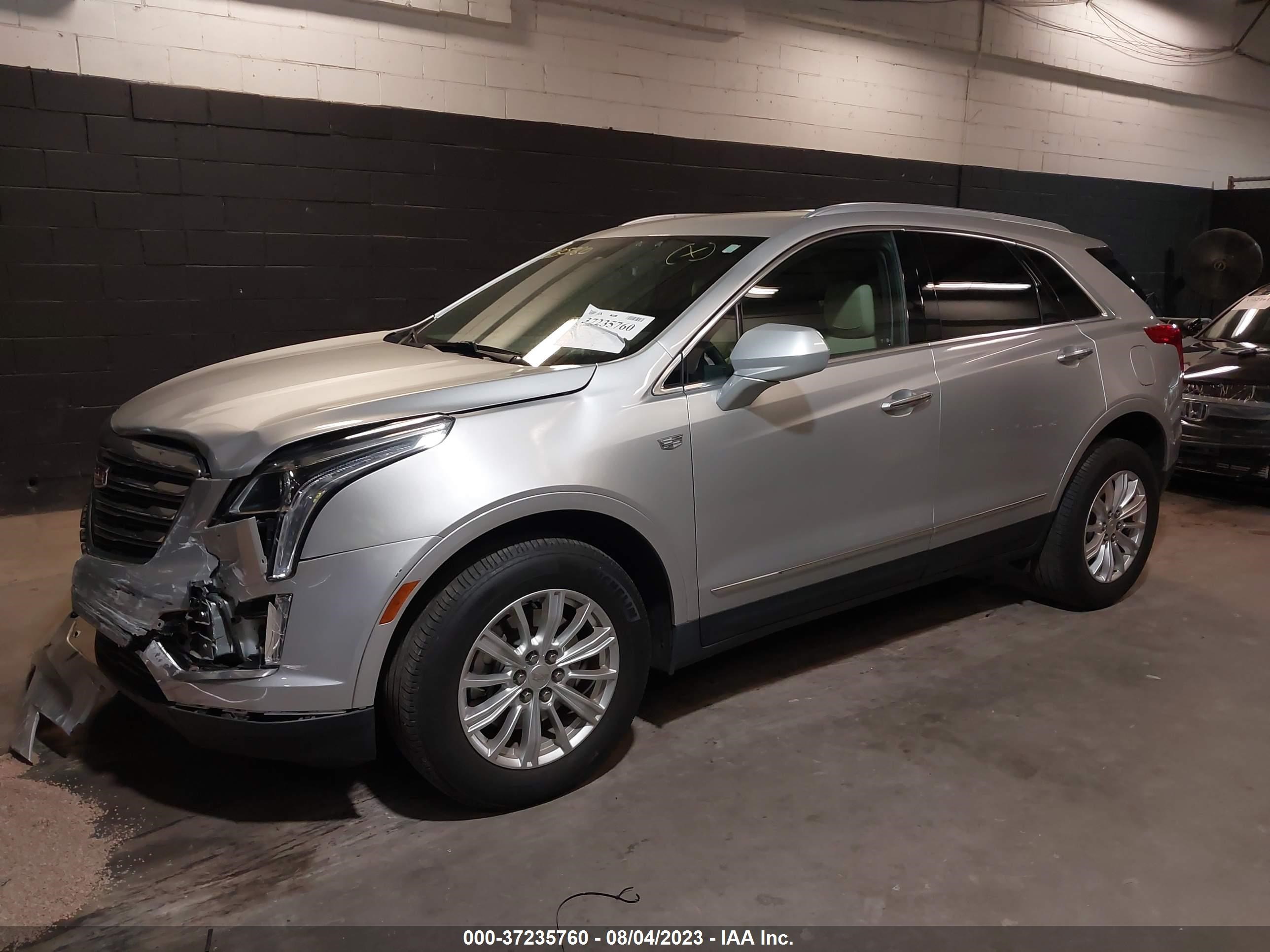 1GYKNARS6JZ114631  cadillac xt5 2018 IMG 1