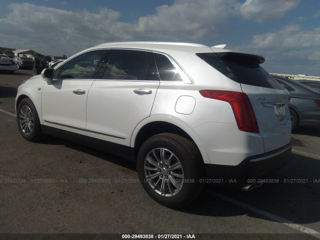 1GYKNCRS4JZ204338  cadillac xt5 2018 IMG 2