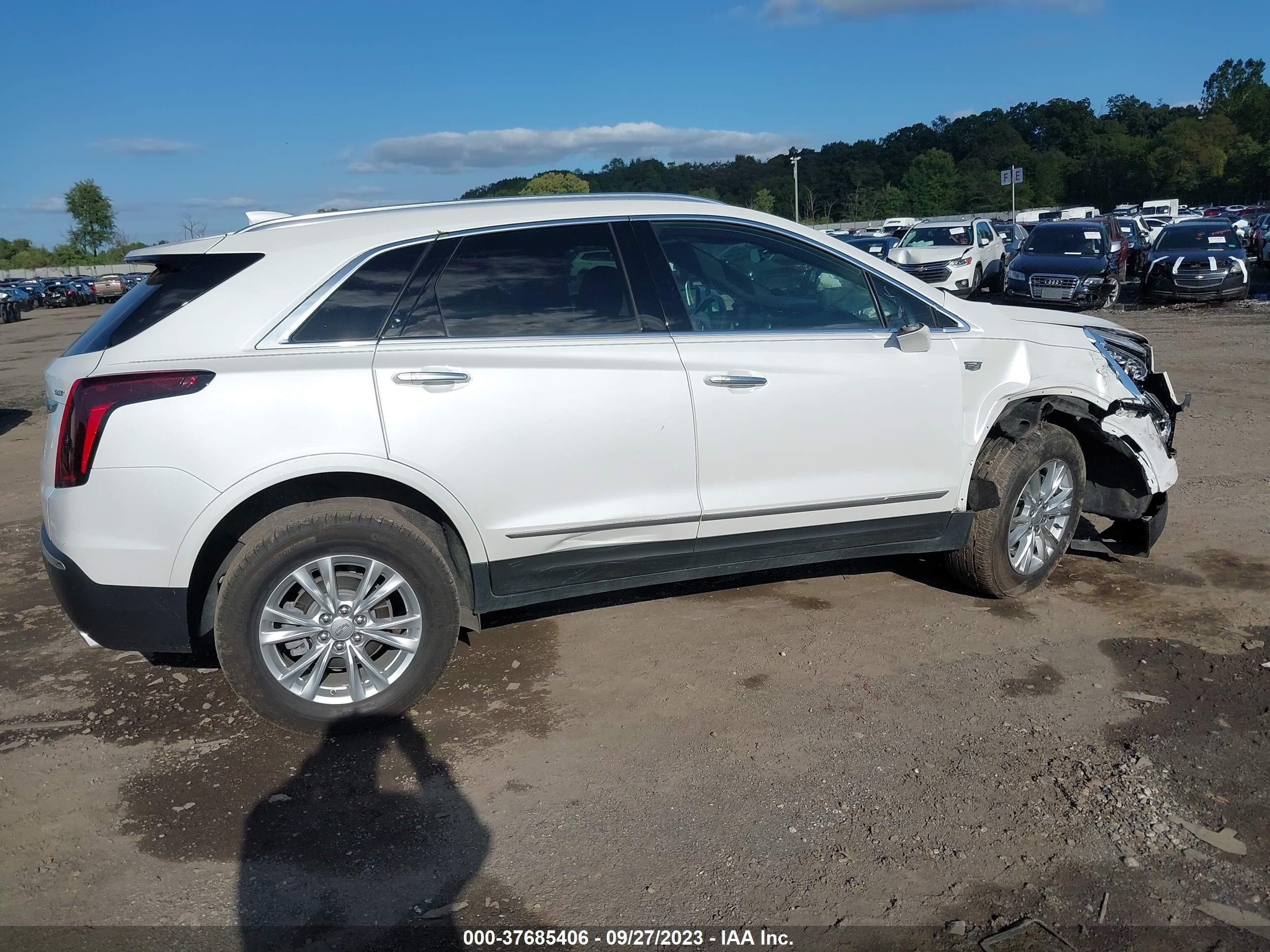 1GYKNAR42MZ214893  cadillac xt5 2021 IMG 3