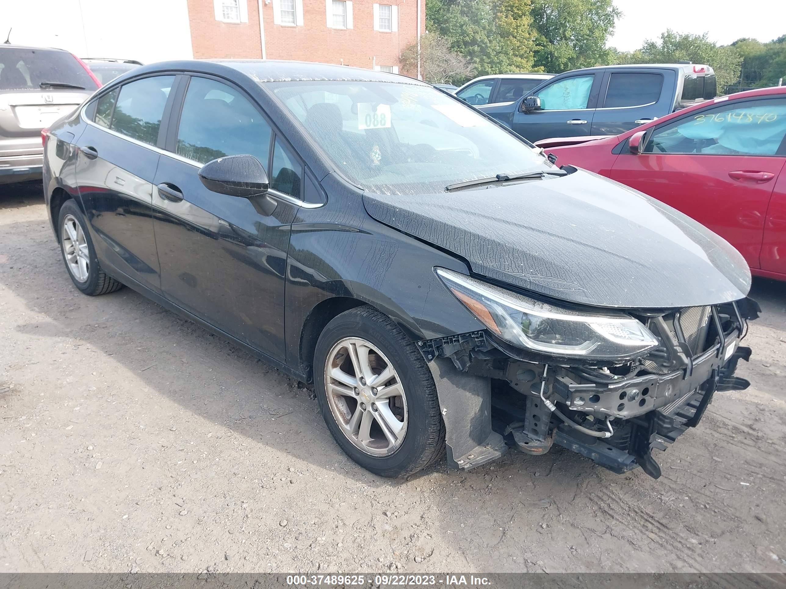 1G1BE5SM8H7122589  chevrolet cruze 2017 IMG 0