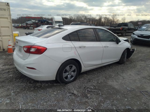 1G1BC5SMXJ7151894  chevrolet cruze 2018 IMG 3