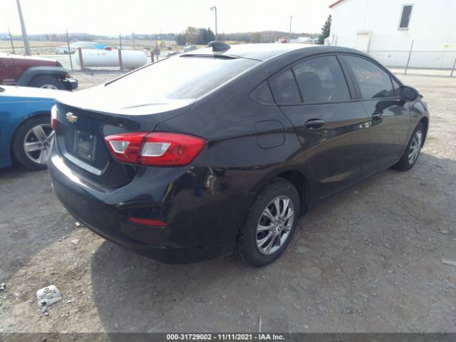 1G1BC5SM9J7218212  chevrolet cruze 2018 IMG 3