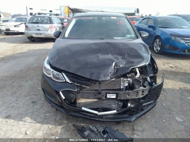 1G1BC5SM9J7218212  chevrolet cruze 2018 IMG 5