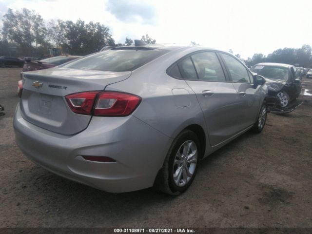 1G1BC5SM6K7151506  chevrolet cruze 2019 IMG 3