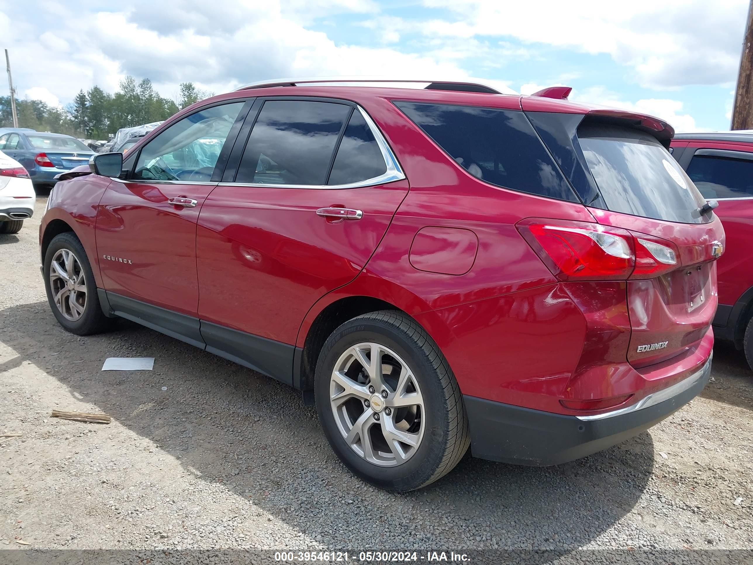 2GNAXNEV8K6258608  chevrolet equinox 2019 IMG 2