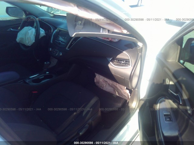 1G1ZB5ST6HF266307  chevrolet malibu 2017 IMG 4