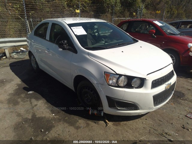 1G1JC5SH1G4142283  chevrolet sonic 2016 IMG 0