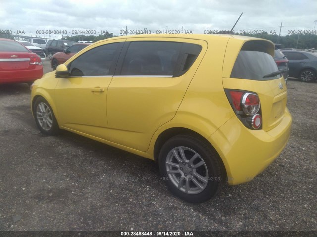 1G1JC6SH2F4178472  chevrolet sonic 2015 IMG 2