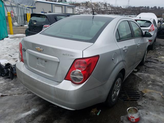 1G1JA5SH6D4202978  chevrolet sonic ls 2013 IMG 3