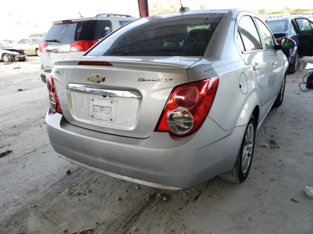 1G1JC5SH7F4163721  chevrolet sonic lt 2015 IMG 3