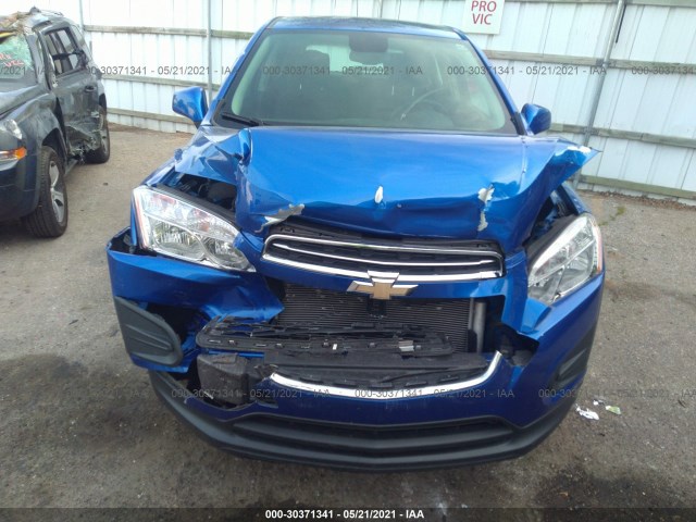 KL7CJNSB2GB761887  chevrolet trax 2016 IMG 5